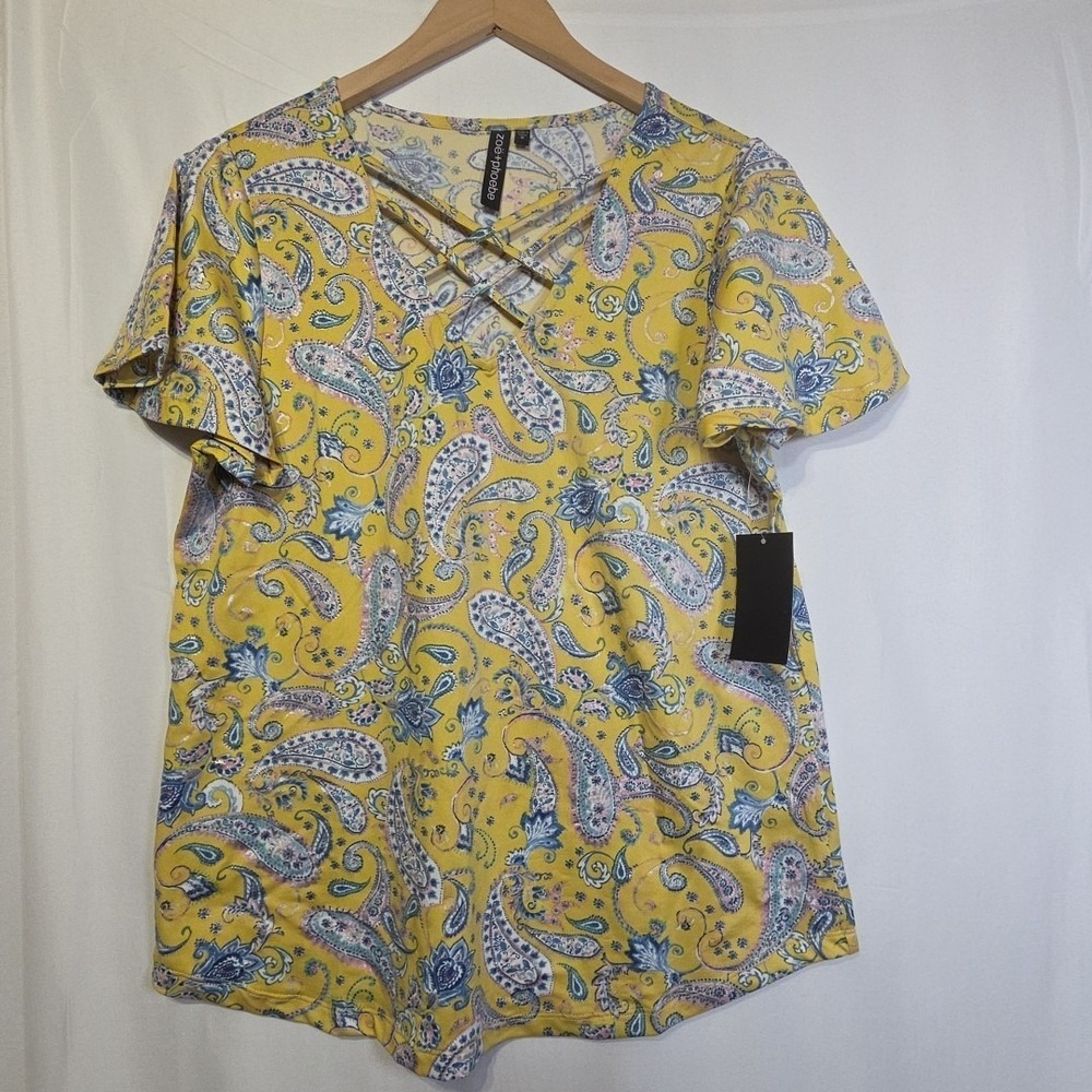 Zoe + Phoebe Yellow Paisley Blouse NWT Size Small‎ Silver Shimmer Criss Cross